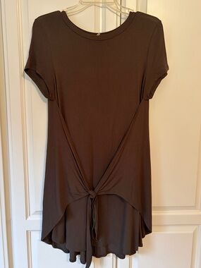 Women’s Green Knot-Front Short Sleeve Dress